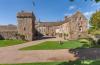 Новость В Шотландии продают замок XIII века и остров по дешевке Недвижимость